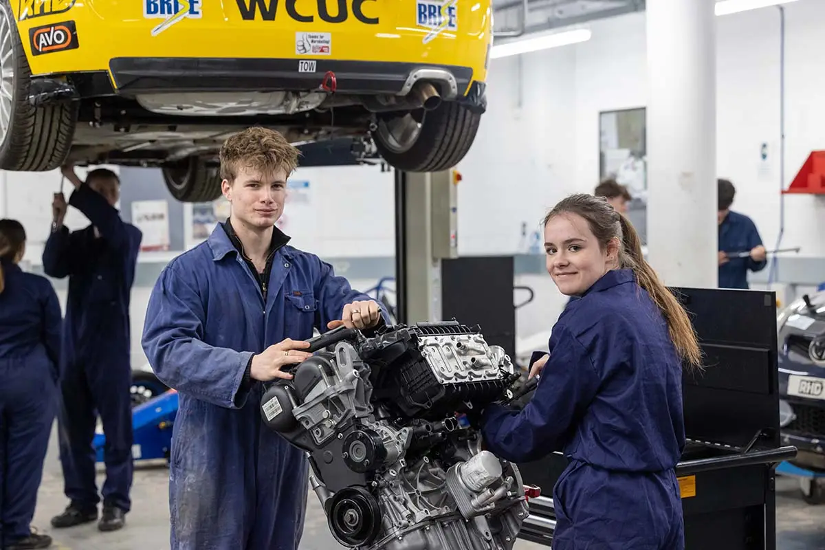 Maintenance and Operations Engineering Technician (MOET) Apprenticeship ...