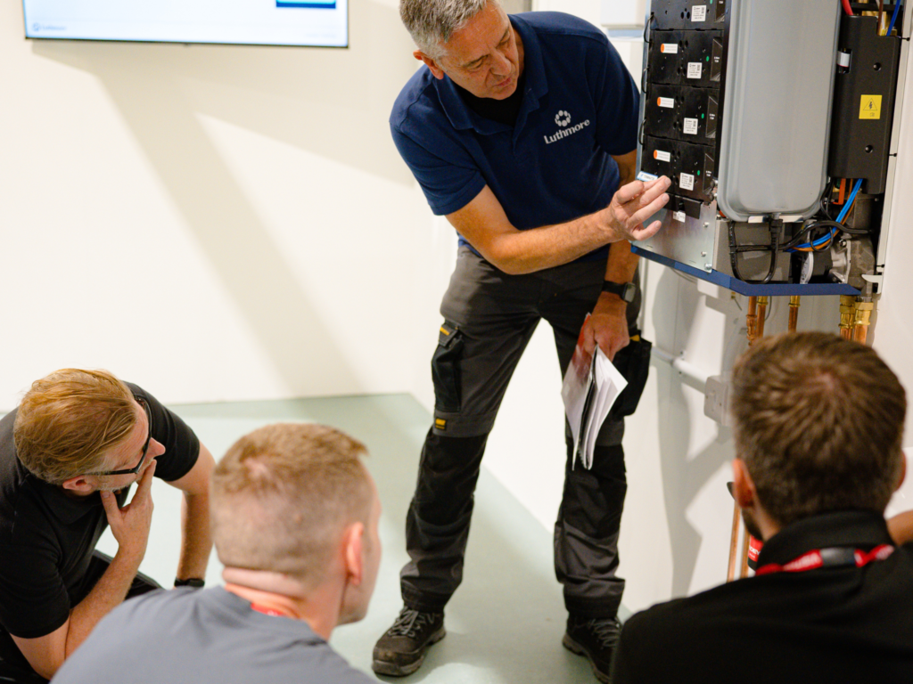 Luthmore colleagues train installers