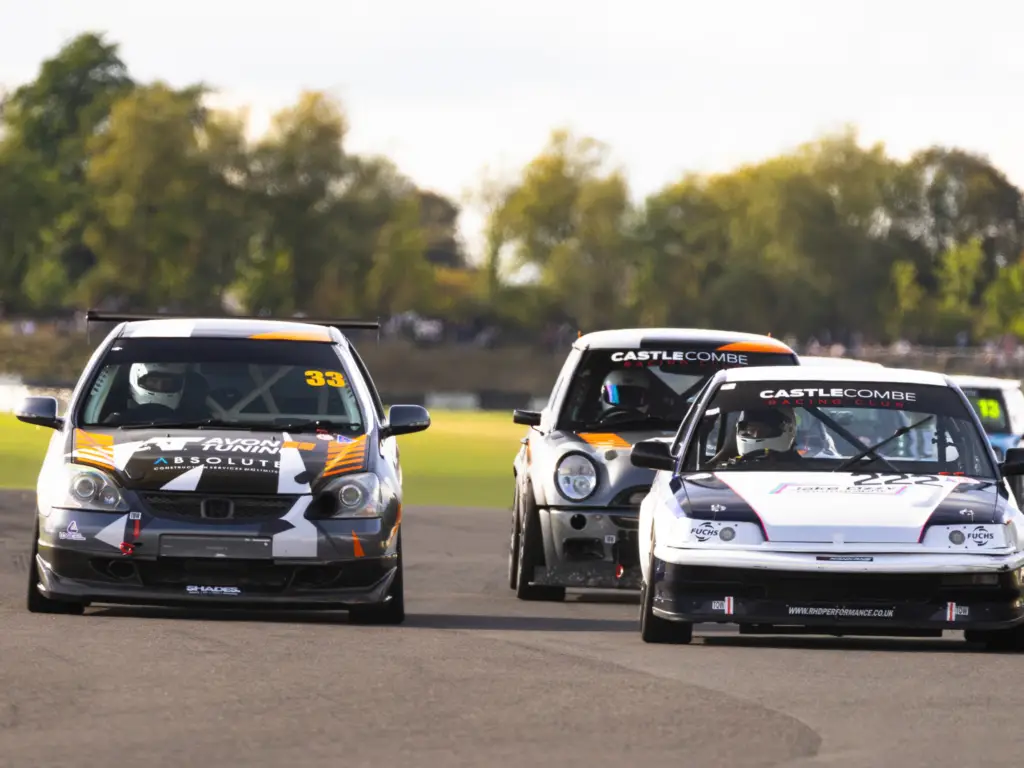 Castle Combe Circuit - Hot Hatch Championship - cars on track